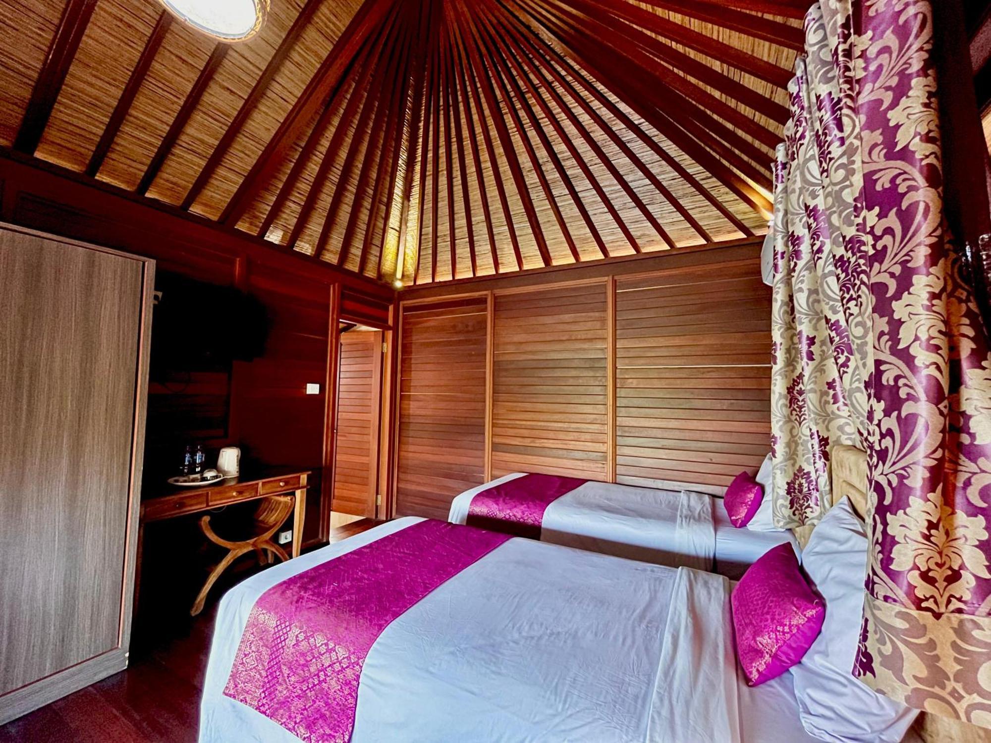 Puri Karang Besakih Hotel Menanga Ngoại thất bức ảnh