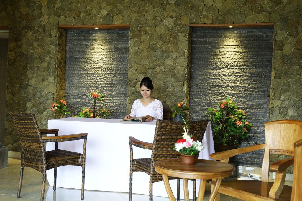 Puri Karang Besakih Hotel Menanga Ngoại thất bức ảnh